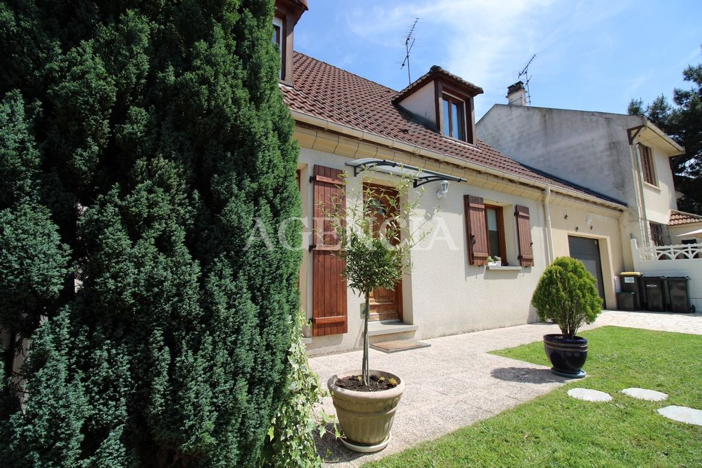 Achat maison à vendre 3 chambres 108 m² - Ozoir-la-Ferrière