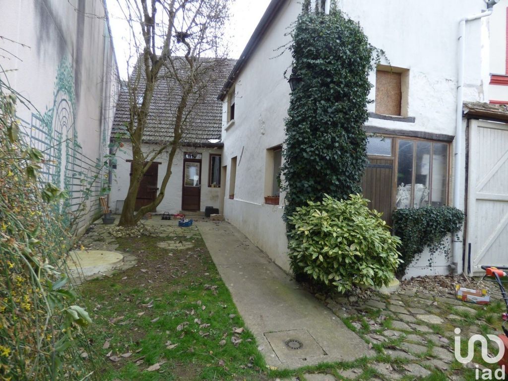 Achat maison à vendre 4 chambres 150 m² - Chézy-sur-Marne