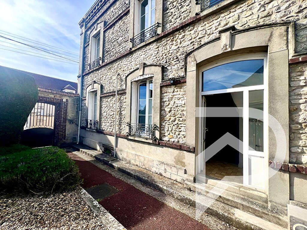 Achat appartement à vendre 3 pièces 58 m² - Crépy-en-Valois