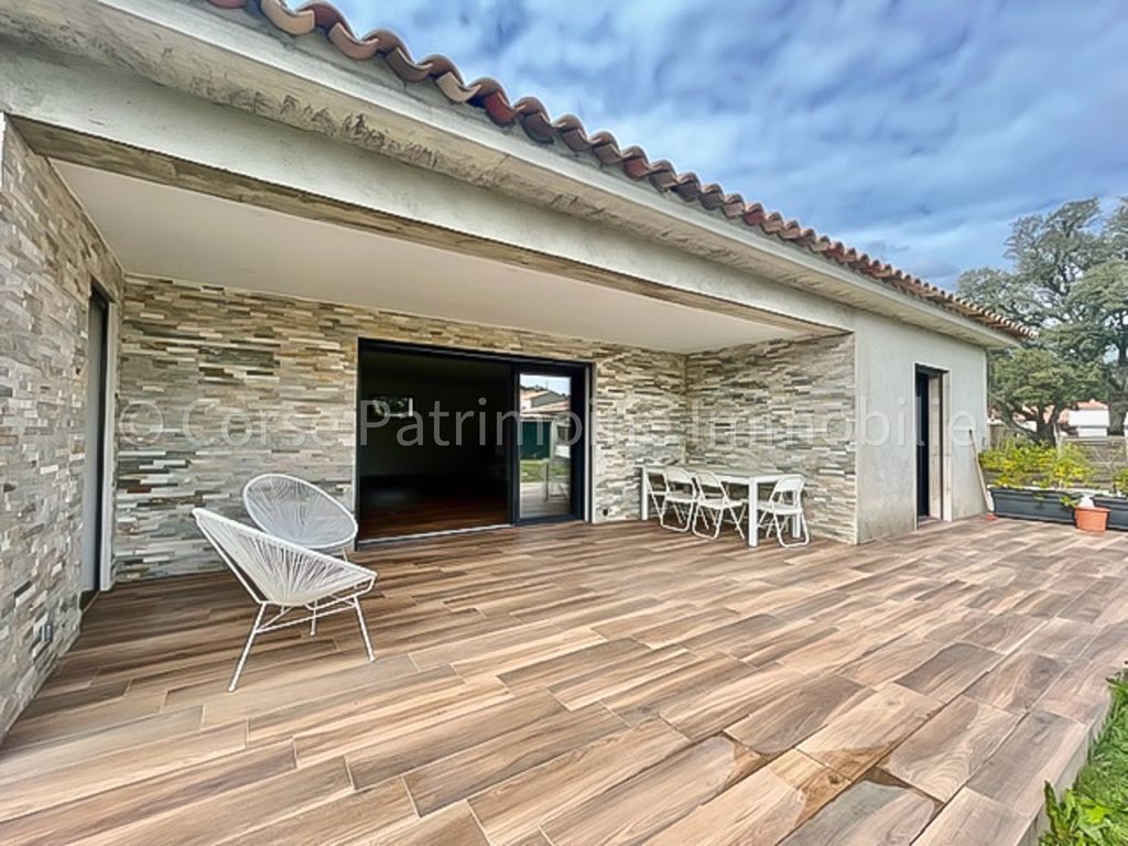 Achat maison à vendre 3 chambres 125 m² - Porto-Vecchio