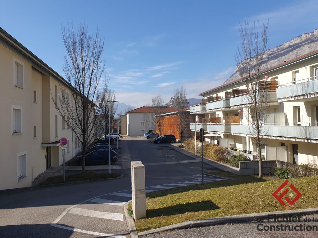 Achat appartement à vendre 3 pièces 65 m² - Saint-Ismier