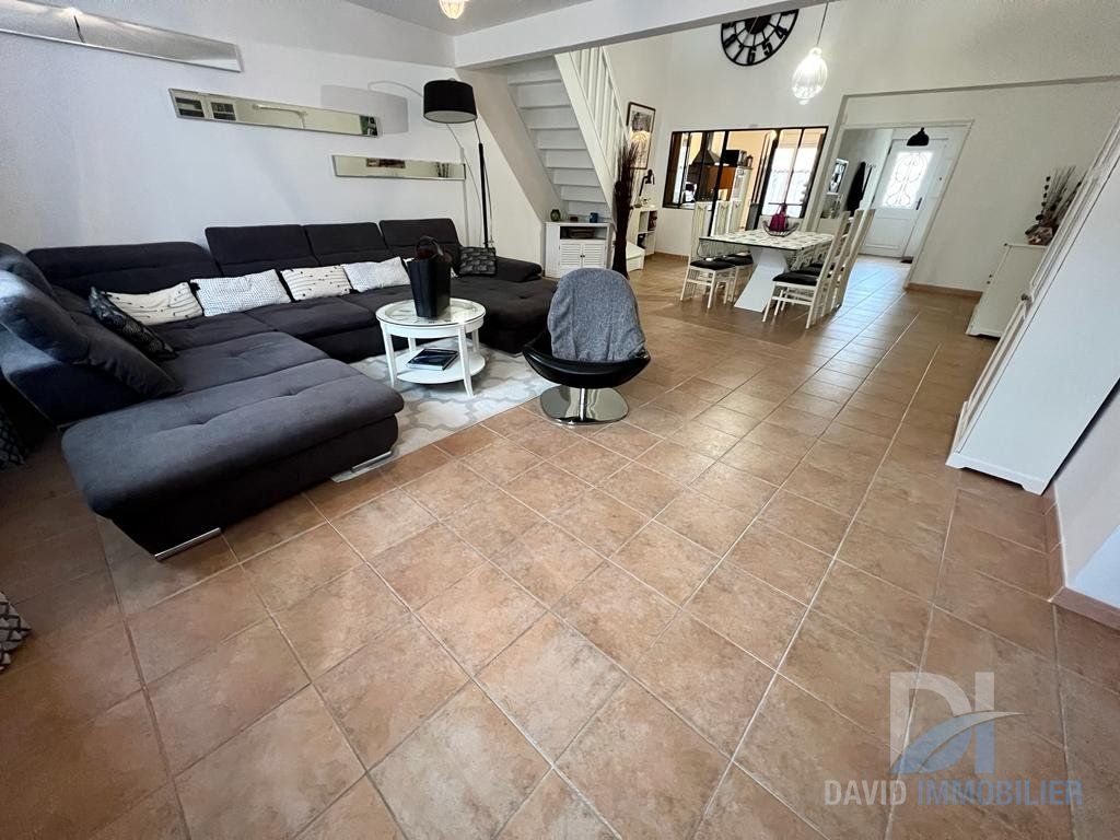 Achat maison à vendre 4 chambres 234 m² - Montblanc