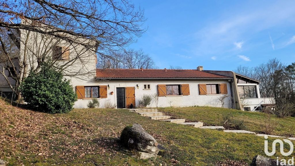 Achat maison à vendre 6 chambres 480 m² - Nanteau-sur-Lunain