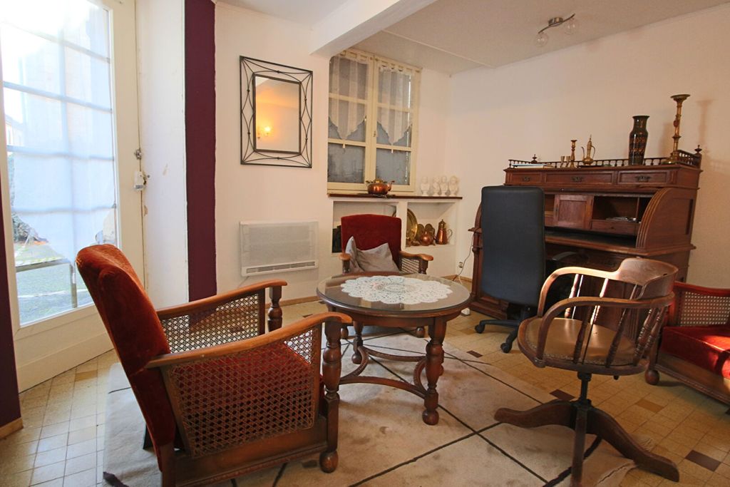 Achat maison à vendre 2 chambres 71 m² - Castelfranc