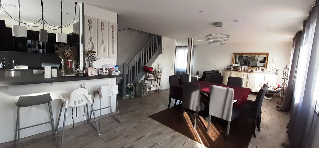 Achat maison à vendre 2 chambres 103 m² - Hénouville