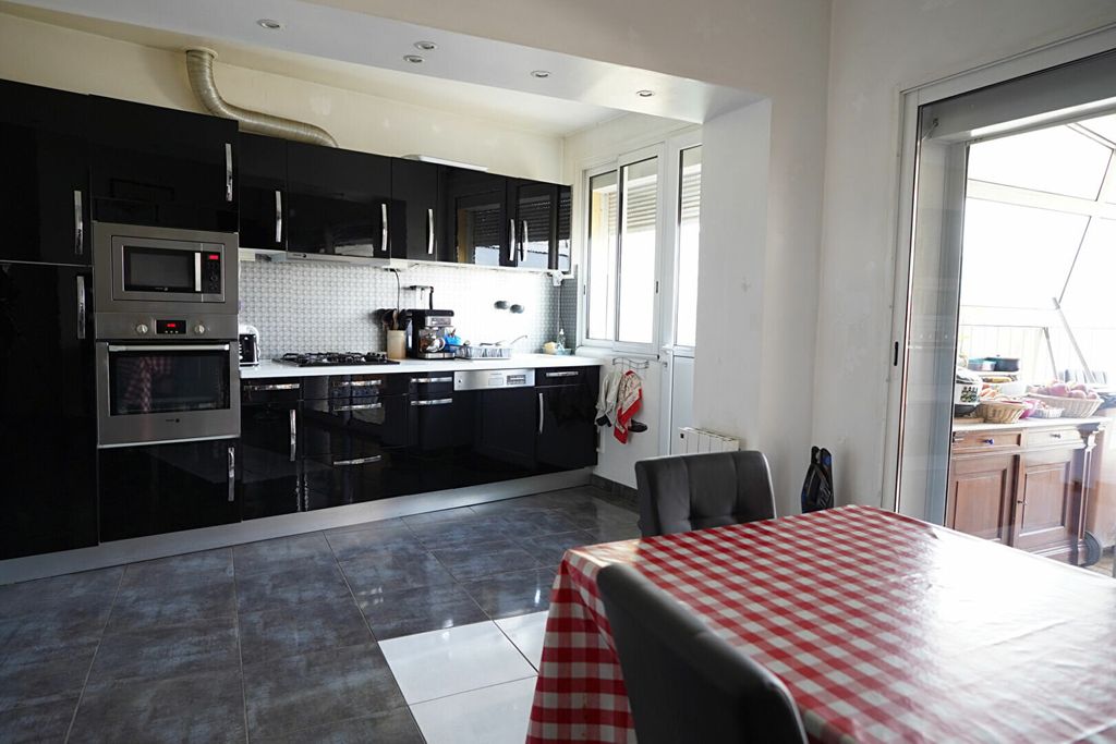 Achat maison à vendre 3 chambres 97 m² - Amiens