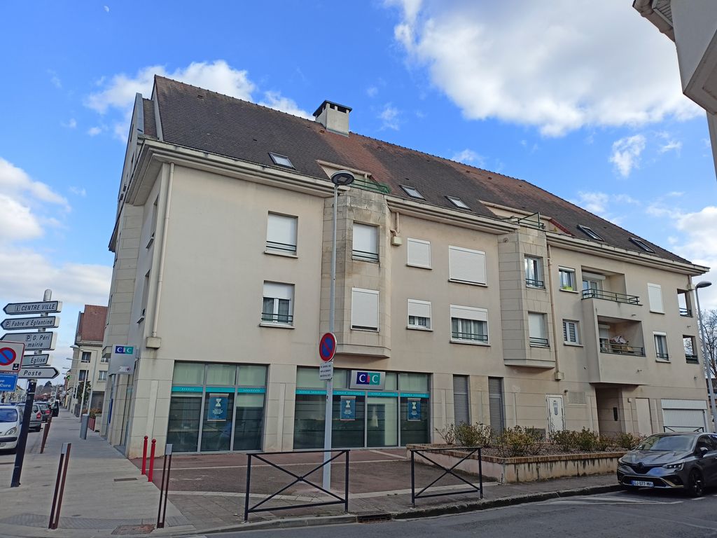 Achat appartement à vendre 2 pièces 46 m² - Moissy-Cramayel