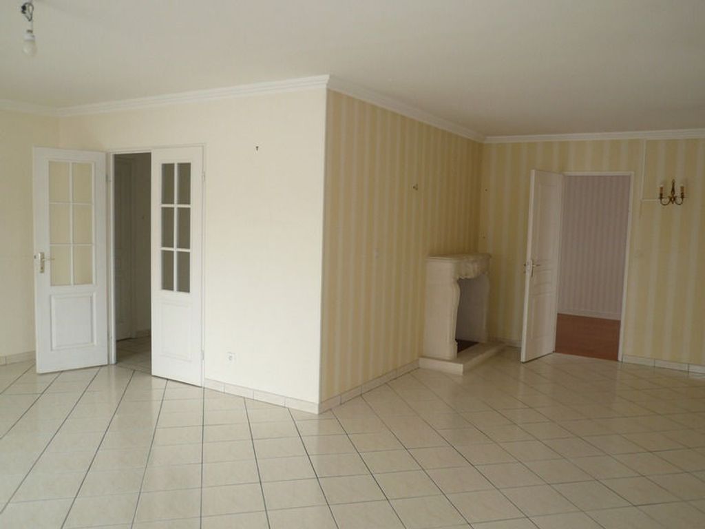Achat appartement à vendre 6 pièces 122 m² - Cognac