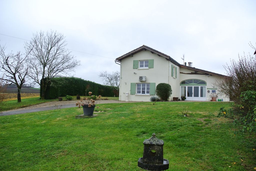 Achat maison à vendre 5 chambres 256 m² - Lévignac-de-Guyenne