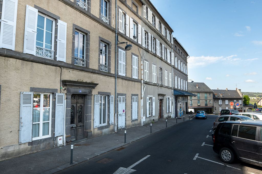 Achat appartement à vendre 3 pièces 65 m² - Saint-Flour