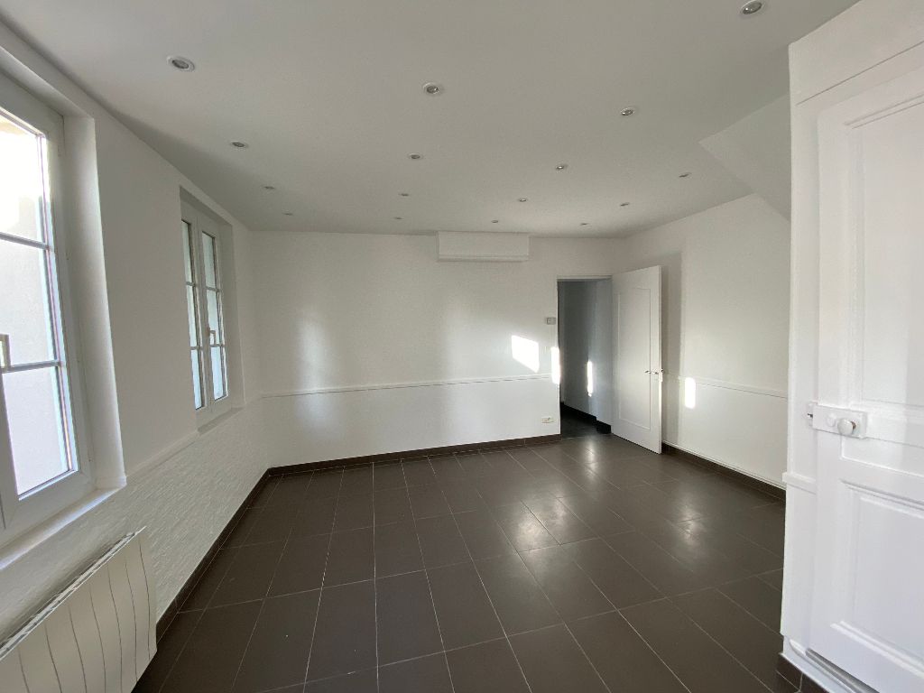 Achat maison à vendre 3 chambres 117 m² - Le Petit-Quevilly