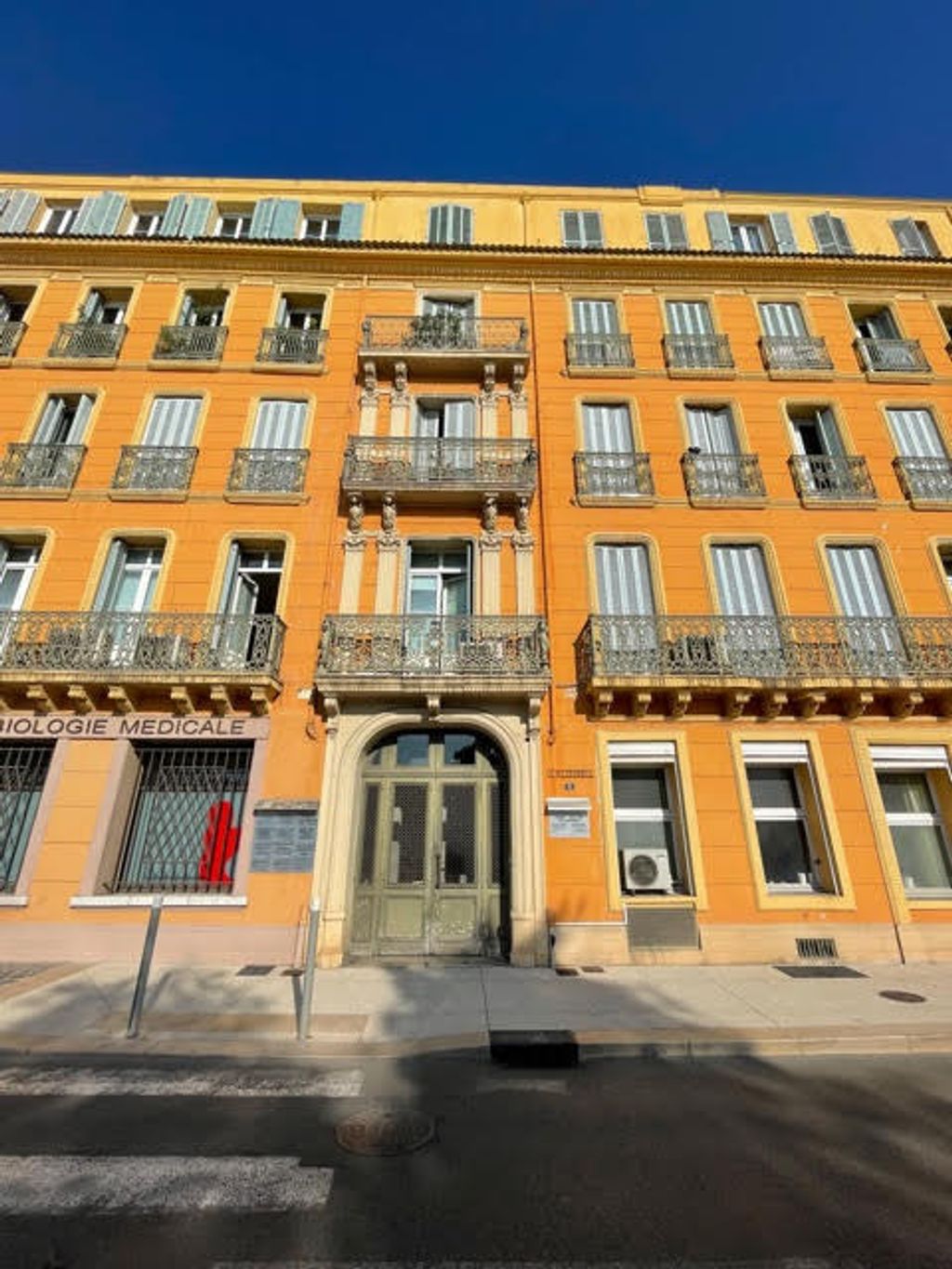 Achat appartement à vendre 4 pièces 112 m² - Hyères