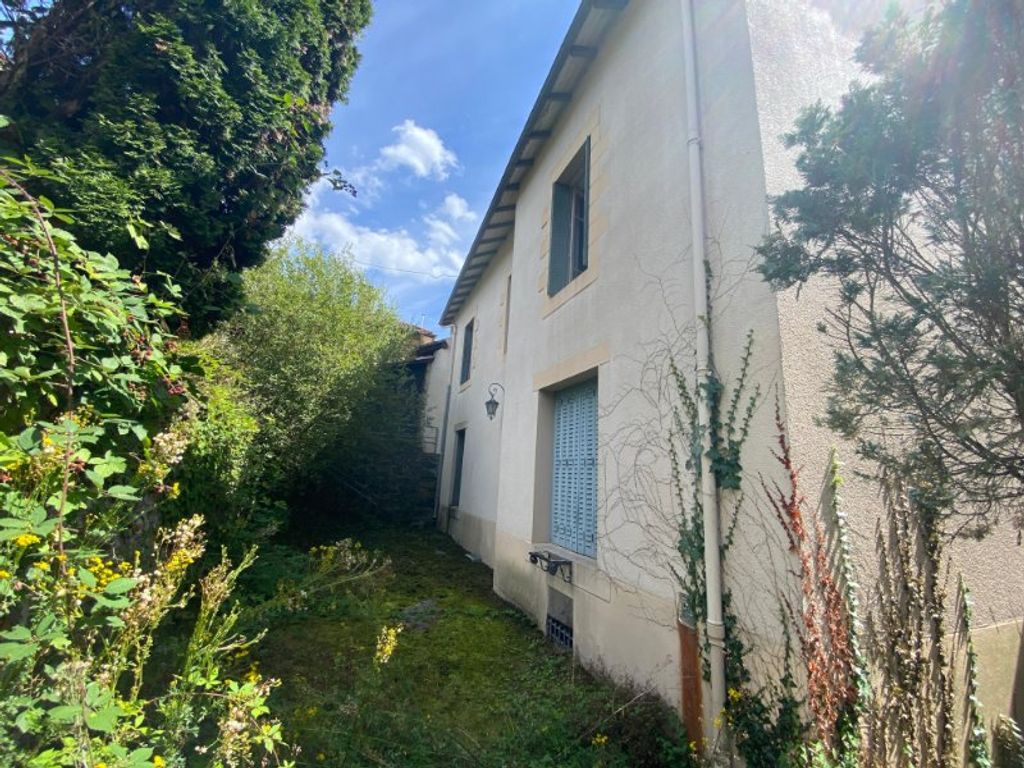 Achat maison à vendre 3 chambres 127 m² - Saint-Laurent-sur-Gorre