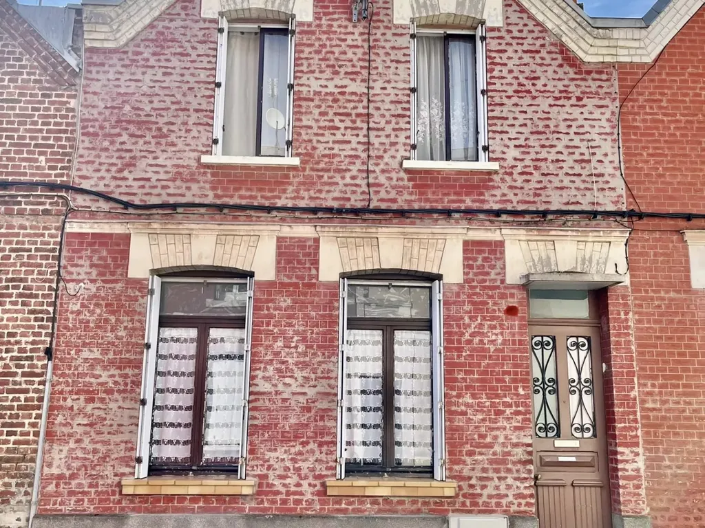 Achat maison à vendre 3 chambres 90 m² - Saint-Quentin