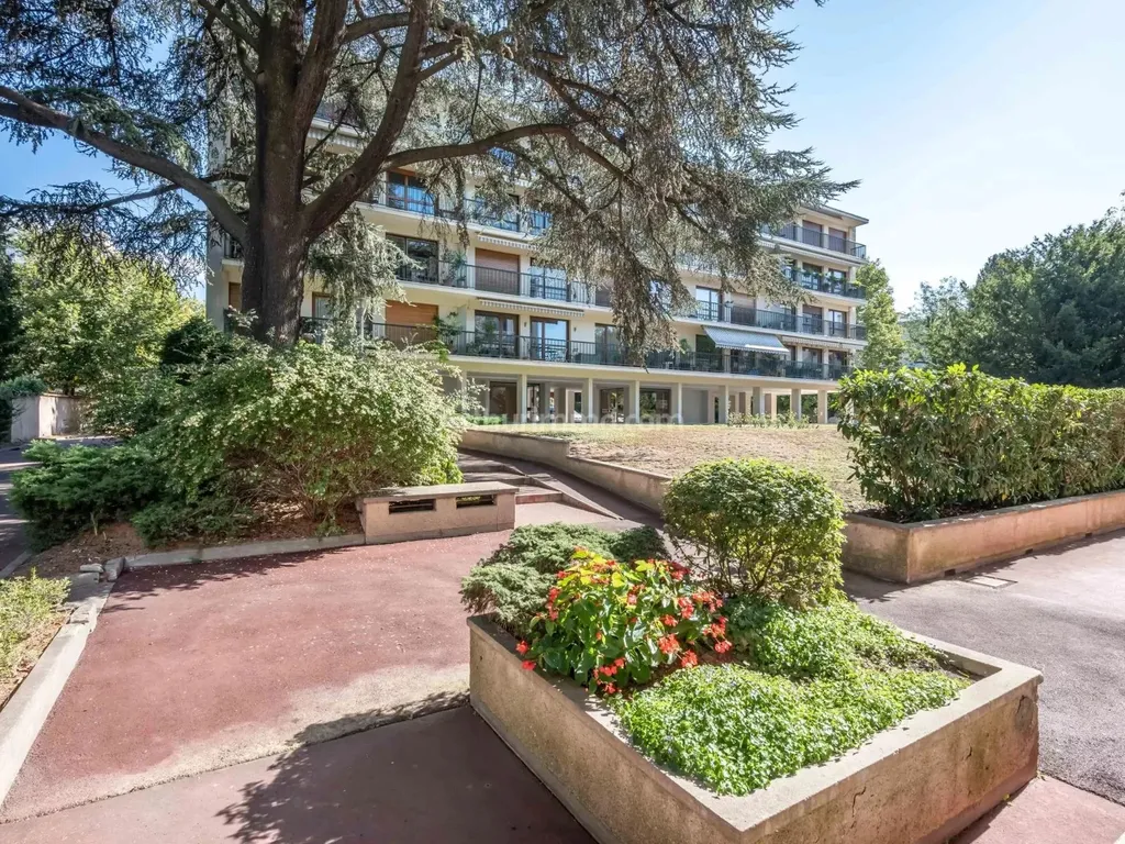 Achat appartement à vendre 4 pièces 80 m² - Fontenay-sous-Bois