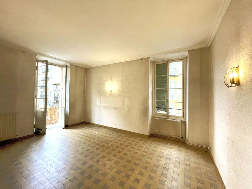 Achat appartement à vendre 4 pièces 85 m² - Nice