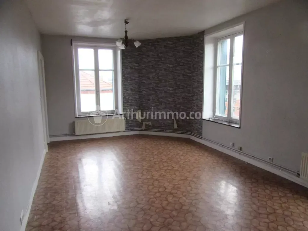 Achat appartement à vendre 2 pièces 63 m² - Charleville-Mézières