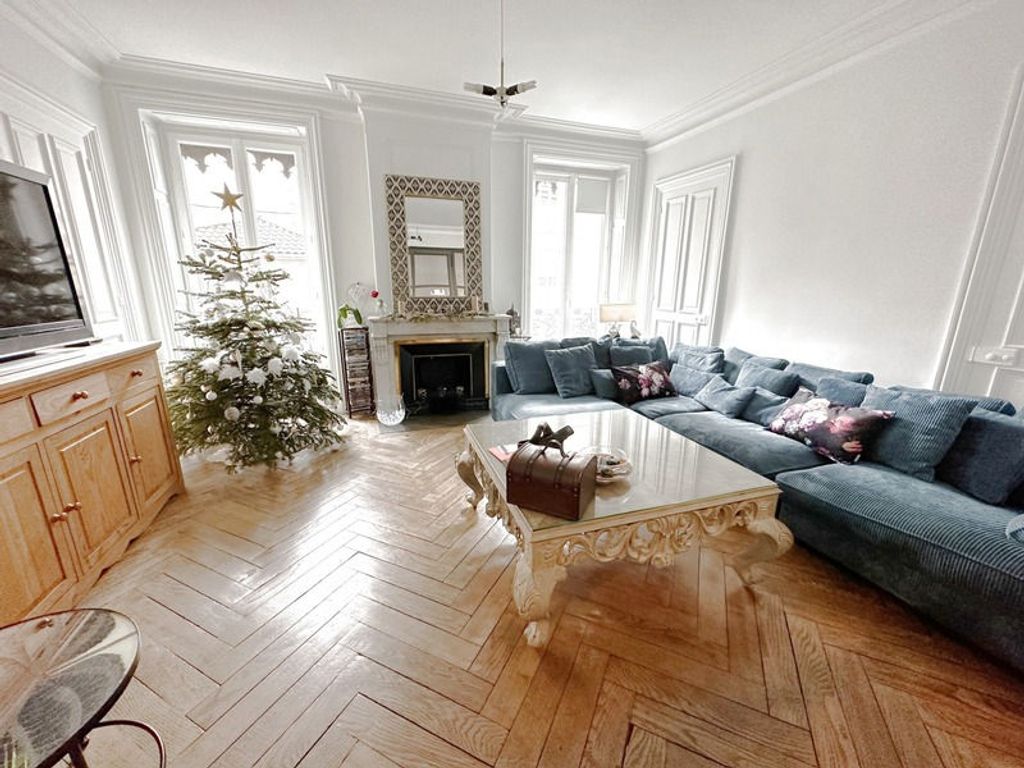 Achat appartement à vendre 4 pièces 111 m² - Villefranche-sur-Saône