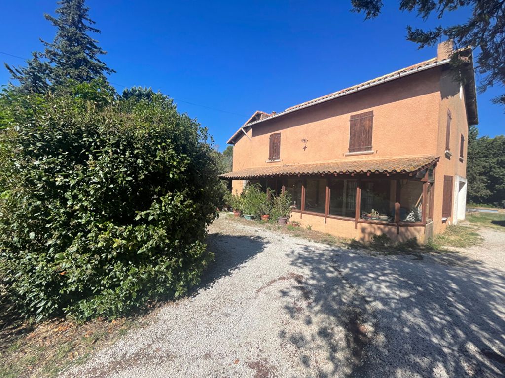 Achat maison à vendre 5 chambres 200 m² - Aix-en-Provence