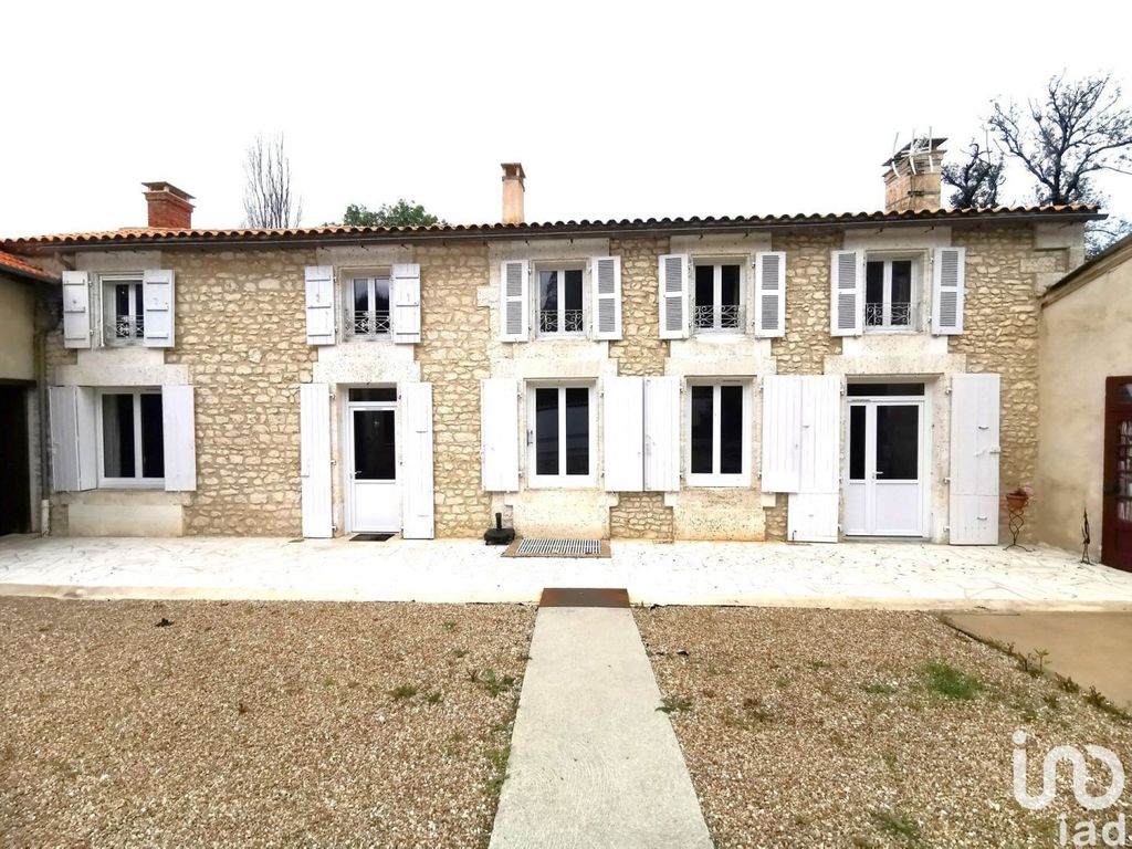 Achat maison à vendre 3 chambres 145 m² - Chazelles