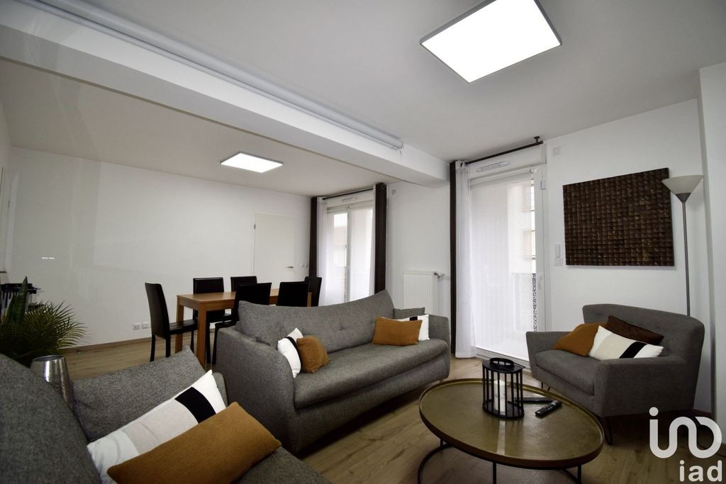 Achat appartement à vendre 3 pièces 74 m² - Noisy-le-Sec