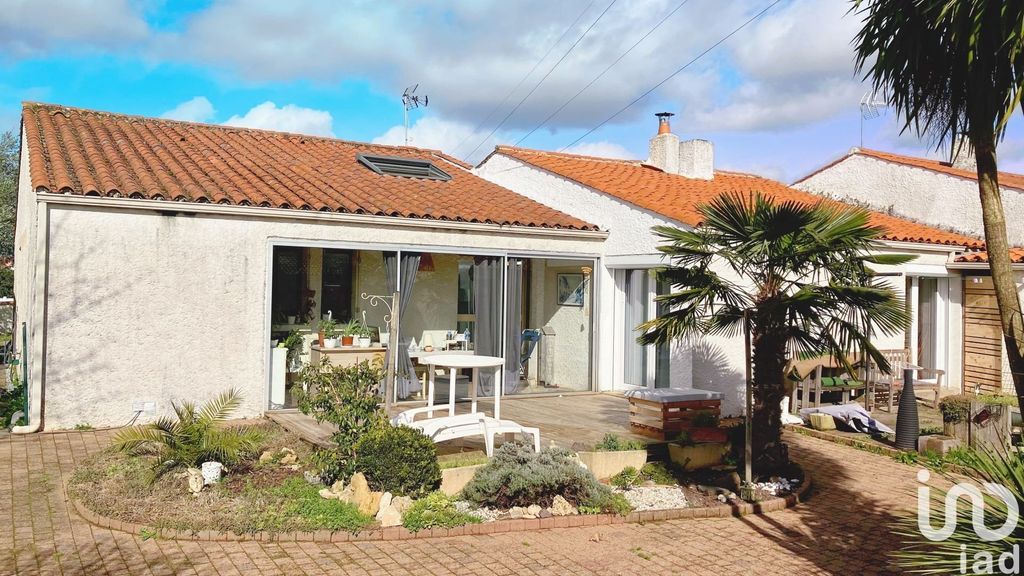 Achat maison à vendre 4 chambres 110 m² - Luçon