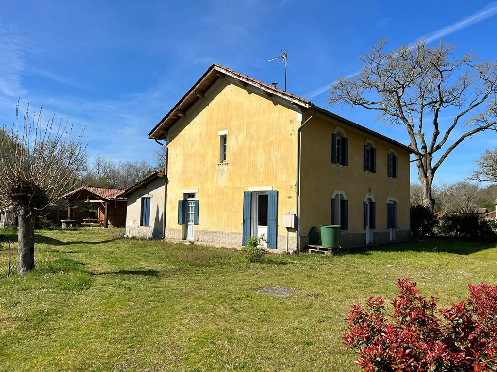 Achat maison à vendre 6 chambres 195 m² - Bourriot-Bergonce