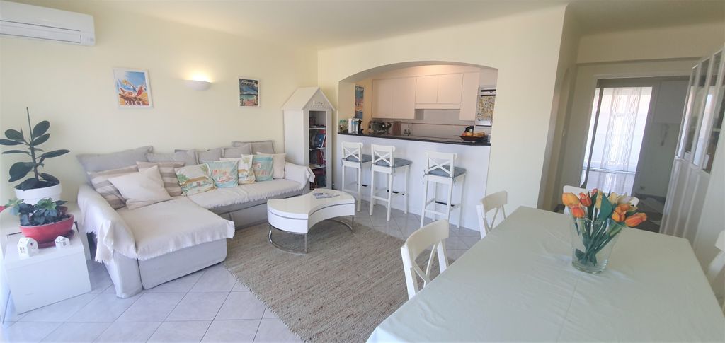Achat appartement à vendre 3 pièces 56 m² - Sainte-Maxime