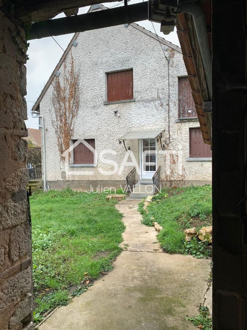 Achat maison à vendre 2 chambres 80 m² - Saint-Maurice-sur-Aveyron