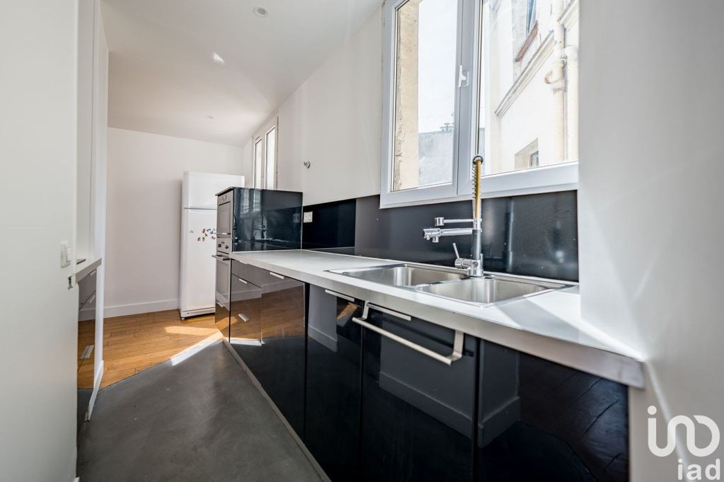 Achat duplex à vendre 4 pièces 83 m² - Paris 18ème arrondissement