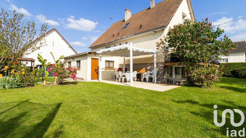 Achat maison à vendre 4 chambres 126 m² - Guignes