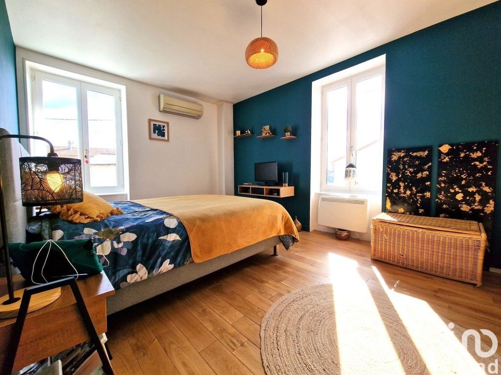 Achat maison à vendre 4 chambres 130 m² - Lussat