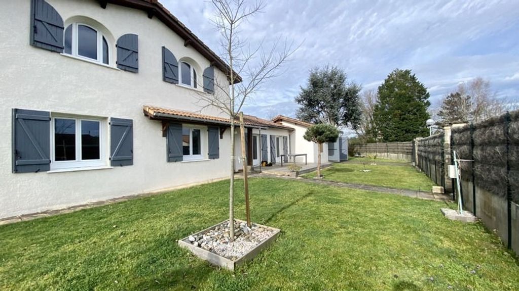 Achat maison à vendre 5 chambres 140 m² - Martignas-sur-Jalle