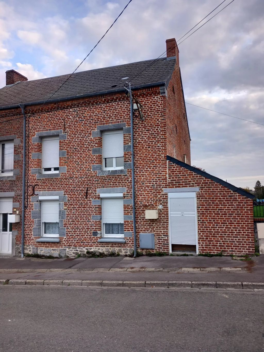 Achat maison à vendre 2 chambres 86 m² - Sains-du-Nord