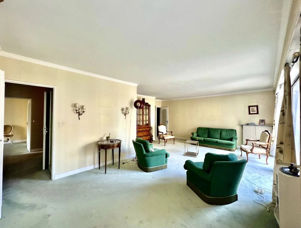 Achat appartement à vendre 5 pièces 118 m² - Versailles