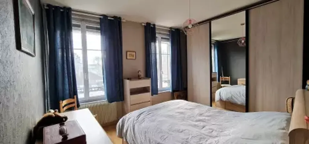 Achat appartement à vendre 6 pièces 126 m² - Saint-Nicolas-de-Port