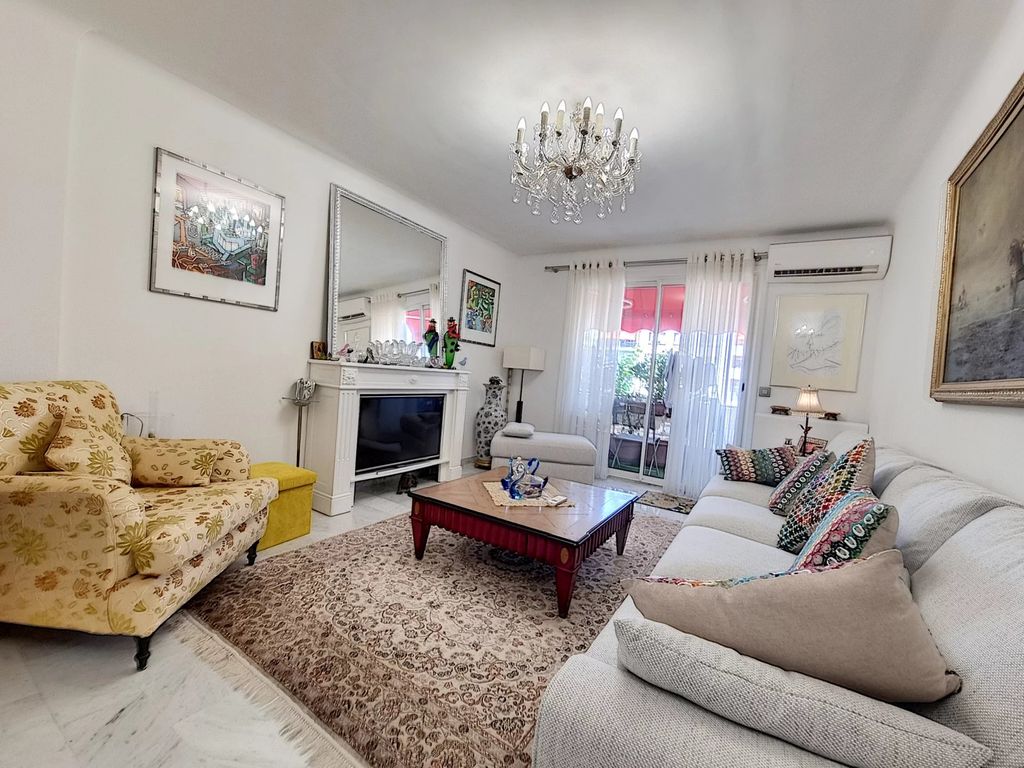 Achat appartement à vendre 3 pièces 64 m² - Cannes