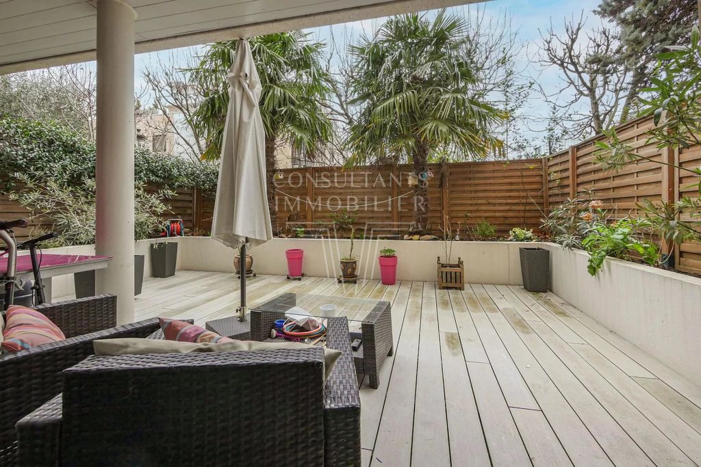 Achat appartement à vendre 5 pièces 90 m² - Neuilly-sur-Seine