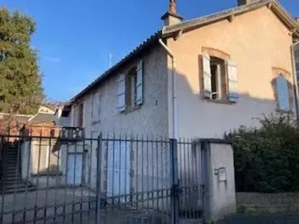 Achat maison à vendre 8 chambres 221 m² - Villefranche-de-Rouergue