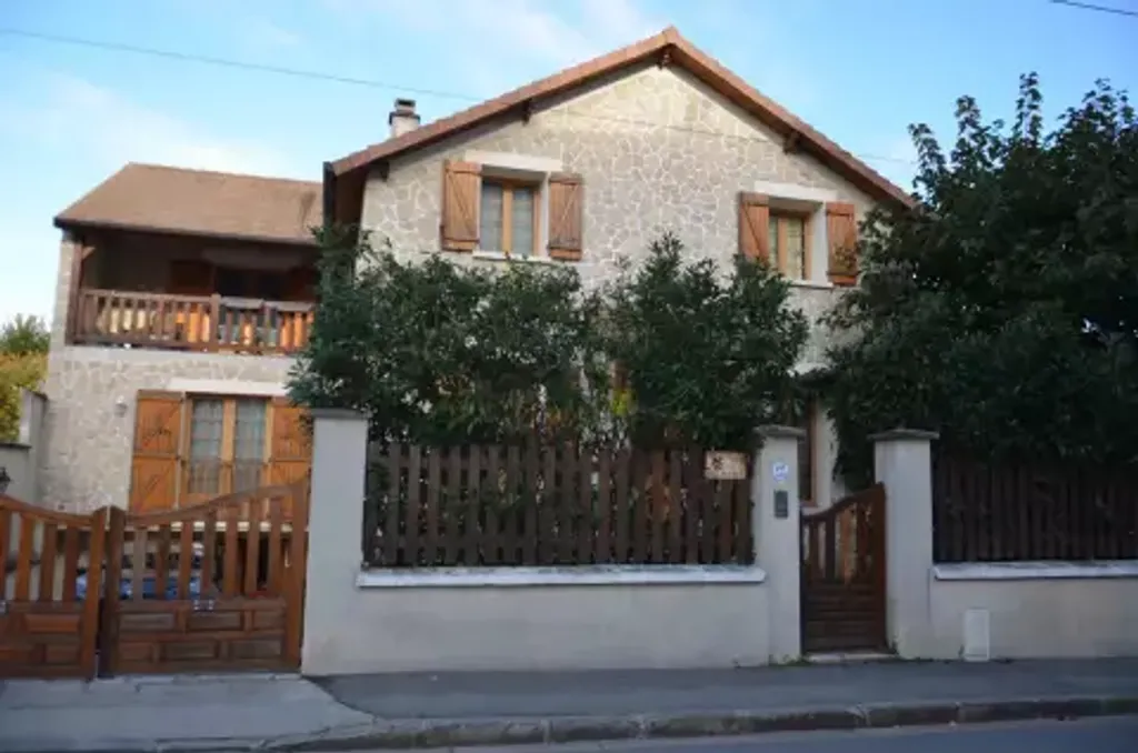 Achat maison à vendre 5 chambres 165 m² - Champigny-sur-Marne