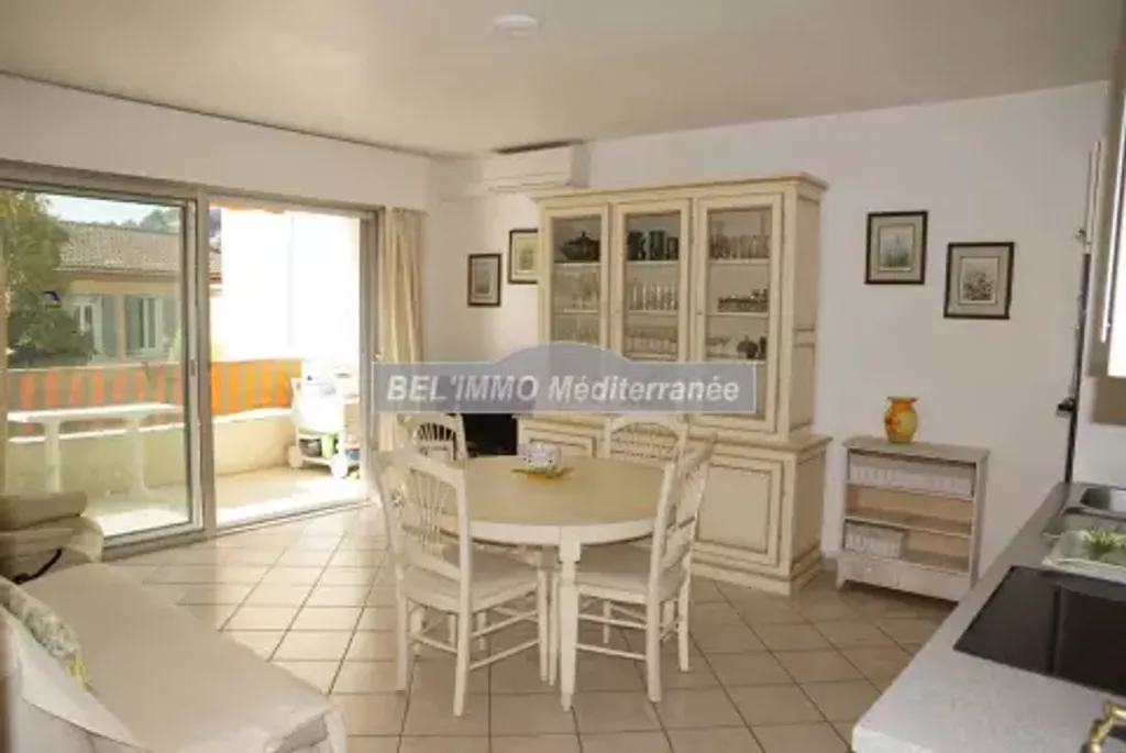 Achat appartement à vendre 2 pièces 43 m² - Cavalaire-sur-Mer