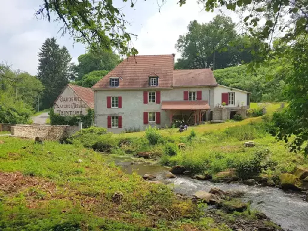 Achat maison à vendre 3 chambres 337 m² - La Souterraine