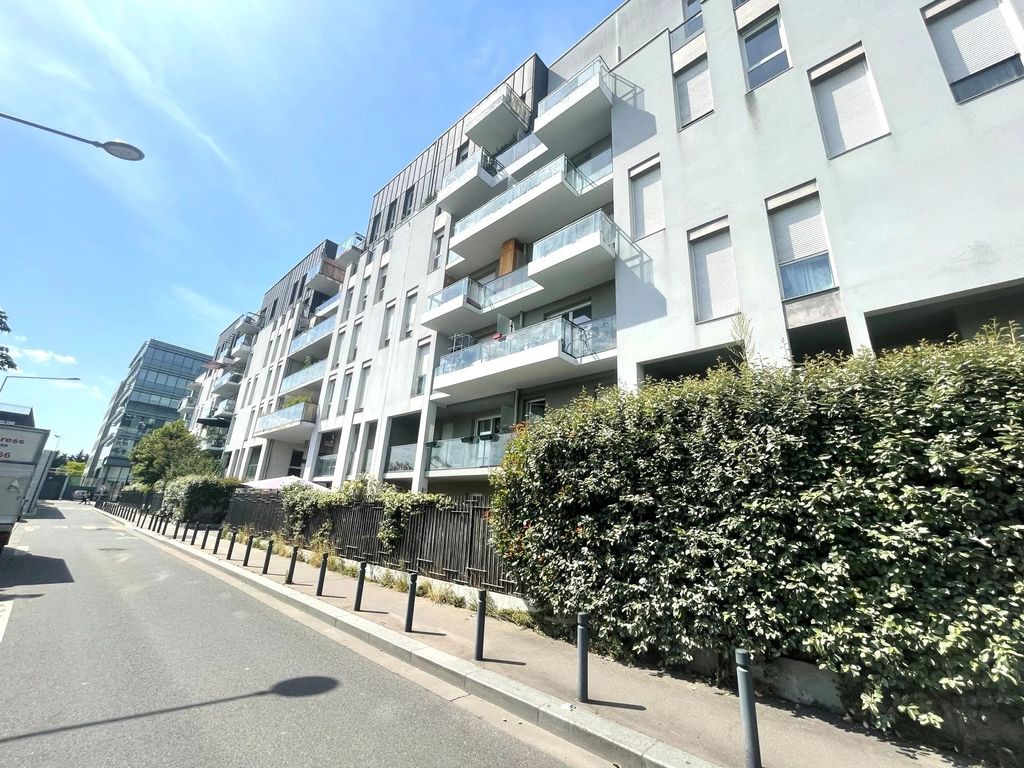 Achat appartement à vendre 5 pièces 105 m² - Saint-Denis