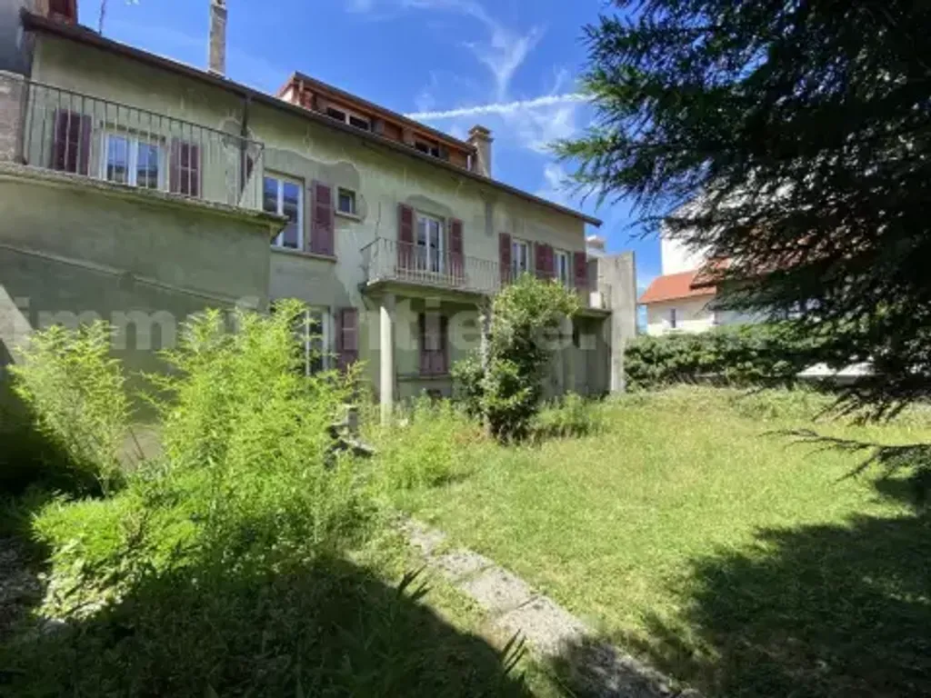 Achat maison à vendre 5 chambres 181 m² - Annemasse