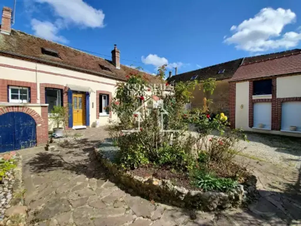 Achat maison à vendre 3 chambres 100 m² - Villeneuve-sur-Yonne