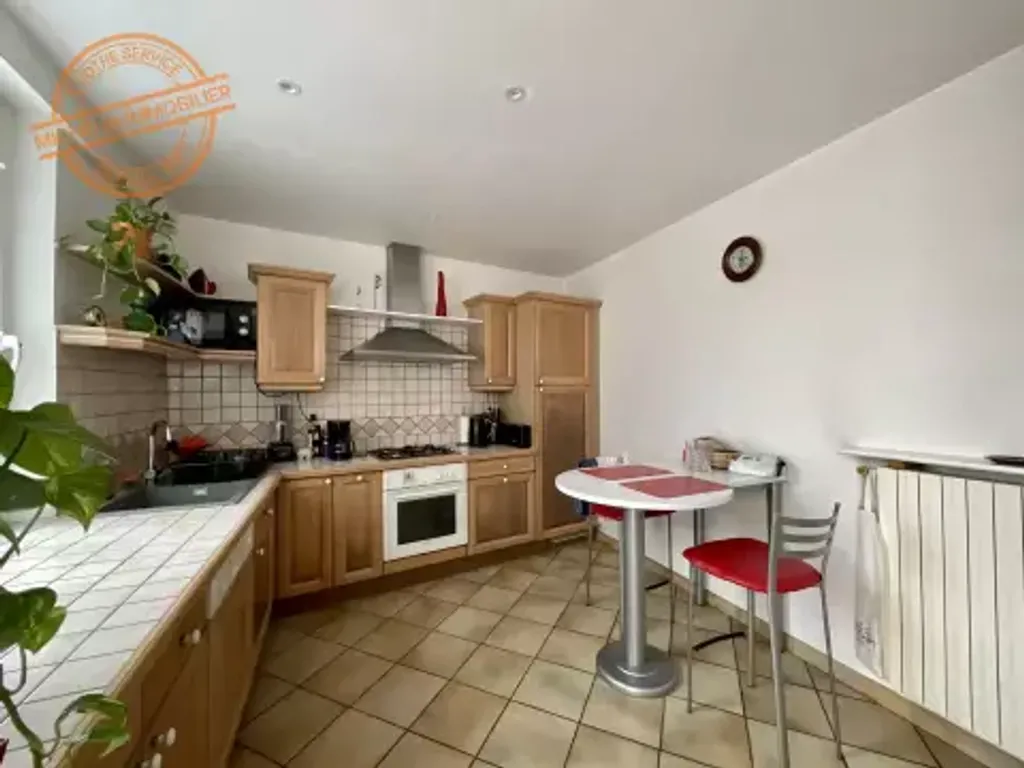 Achat maison à vendre 2 chambres 93 m² - La Ricamarie