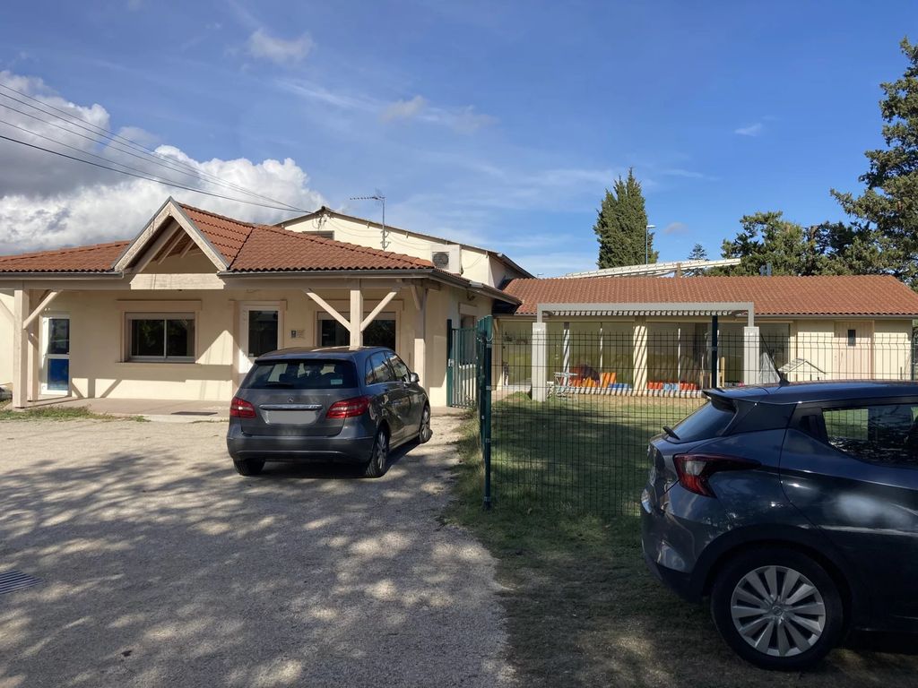 Achat maison à vendre 2 chambres 180 m² - Bourg-de-Péage