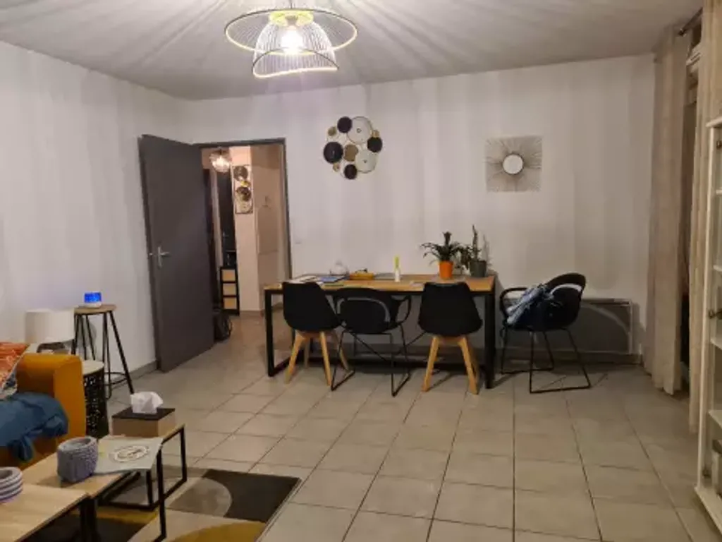 Achat appartement à vendre 4 pièces 76 m² - Lons