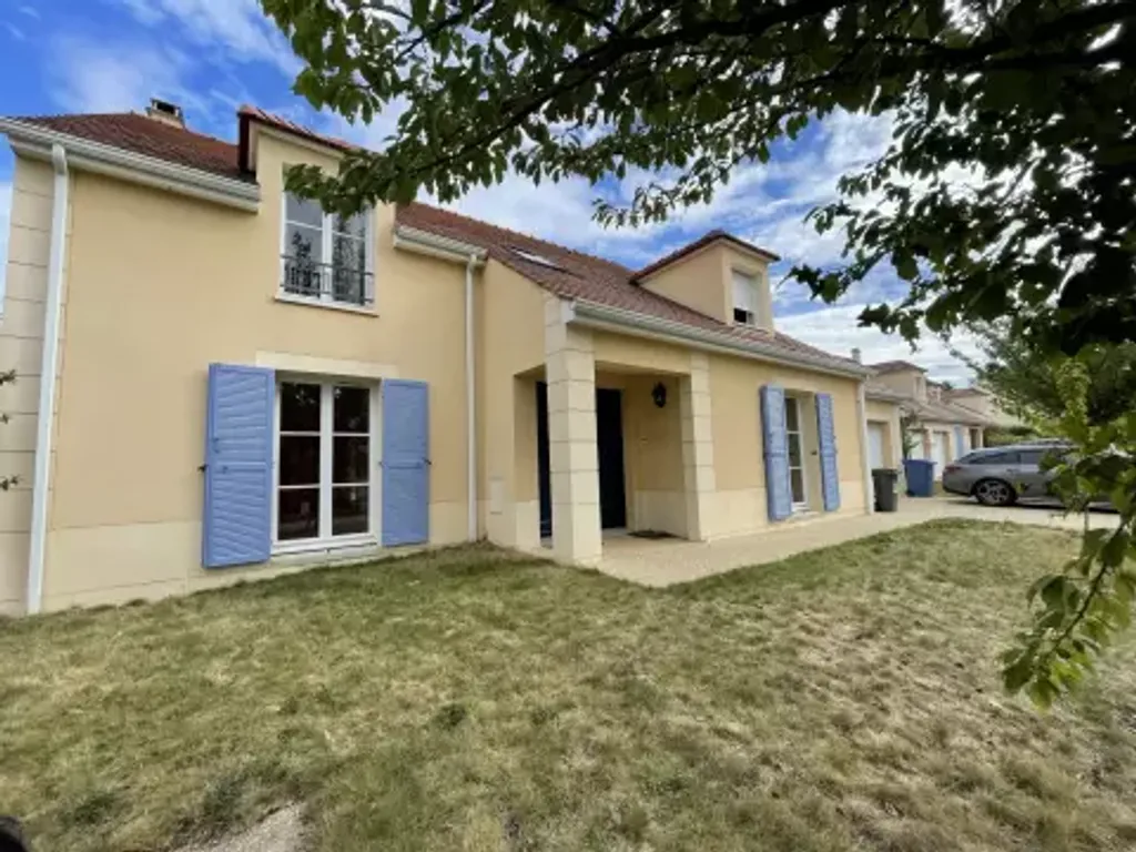 Achat maison à vendre 5 chambres 200 m² - Les Essarts-le-Roi