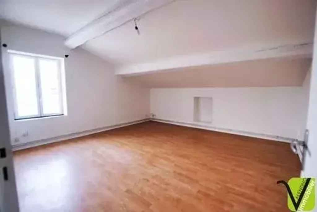 Achat appartement à vendre 2 pièces 48 m² - Genas